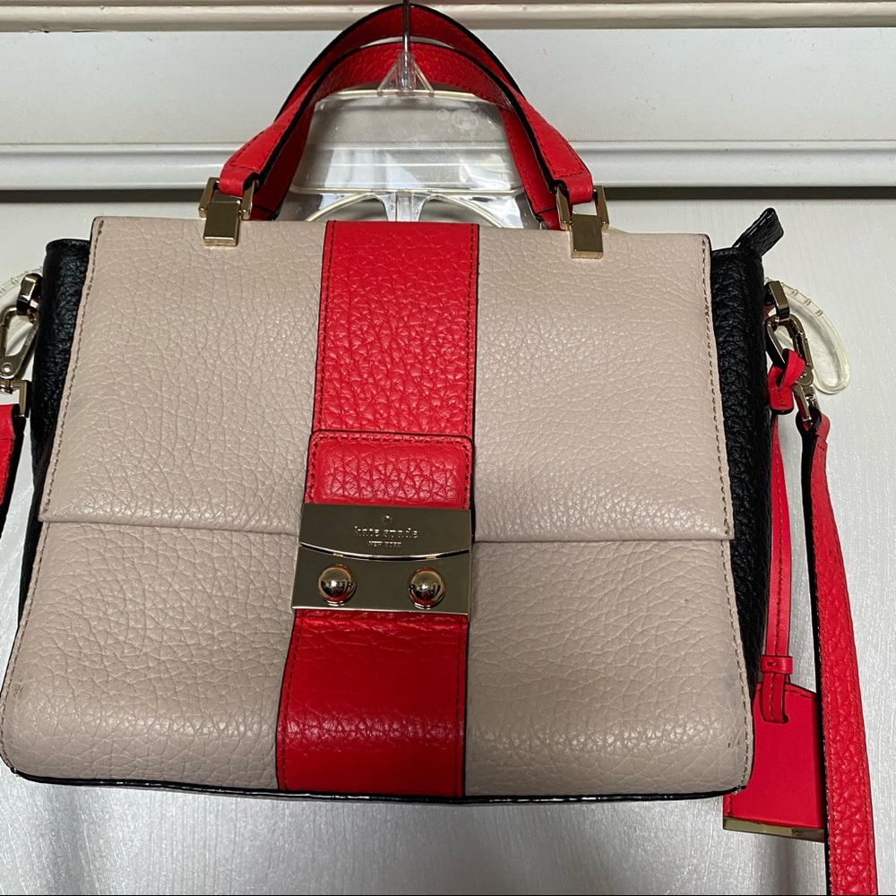 Kate Spade New York multicolor small shoulder bag. Pre owned.